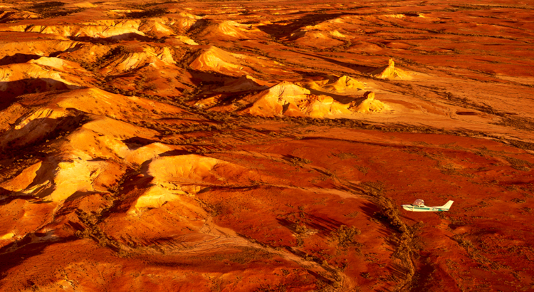 Australien Südaustralien Flinders Ranges Painted Hills Foto SATC Adam Bruzzone